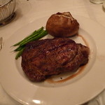 Hy's STEAKHOUSE - 
