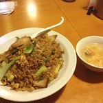 台湾菜館 - 角煮炒飯@580