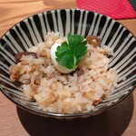 焼鳥  吉祥 - おこげもうまい！コーチン鶏そぼろ炊き込みご飯