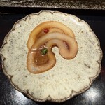 鮨旬美 西川 - イカの沖漬け