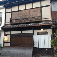 焼鳥  吉祥 - 風情ある佇まい