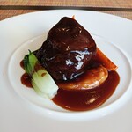 Archange - 国産牛ほほ肉赤ワイン煮込み