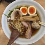 横浜淡麗らぁ麺 川上 - 