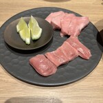 金山成吉思汗 - 