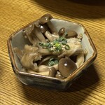 和牛 肉小僧 - きのこナムル