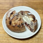 丘の上のパン屋 - クランベリークリームチーズ