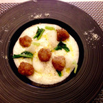 オステリア ブッビーノ - パスタは４種類からチョイスできますが、例によって初訪問のときにはこれ、リゾット。カブとサルシッチャのチーズリゾット。