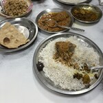 サンバレーホテル - ロティとバスマティライス