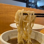 純手揉み中華 れん - 最後まで美味しい太ちぢれ麺