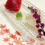 WASHOKU SUSHI ゆゆ梅田 - まぐろ　ひらめ