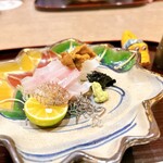 日本料理 永代 - 鯛とあおりいか、伊勢海老にウニ
      もう、ダメになってもいいです～～(　；∀；)