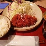 ロースかつ定食1,050円