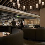 BATIDA - 素敵な店内ですね。奥の窯もいい感じです。外国の方（恐らくドイツ）が多かったです。