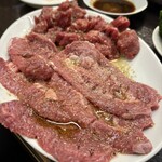 ヤキニク キナシ - 