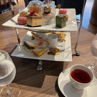 ポム・ダダン - 