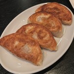 手延べ餃子バー ウイング ビレッジ - 