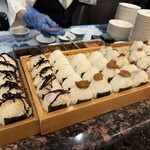 鬼怒川温泉ホテル - 蕗味噌　鮭　昆布　梅等のおにぎり