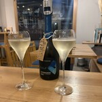 ワイン酒場 Opti - スパークリング980円