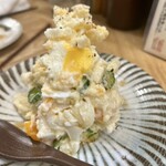 鶏と酎ハイ とり巣 - ポテサラ