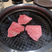 焼肉料理 牛吉日和 - 