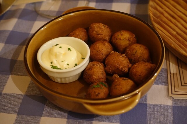 EL Castellano photo 3