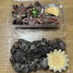 かくれ風小屋 - 炭火もも焼き　自家製タタキをテイクアウト。