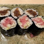 神田錦町 鮨たか晴 - 干瓢＆ネギトロ巻き ※親方からのサーヴィス頂いた。感謝！