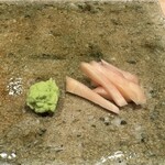 神田錦町 鮨たか晴 - ガリ