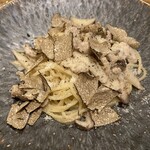 Osteria caiman table