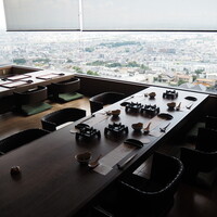 明月記 - 店内（テーブル席）