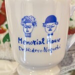 会津壹番館 - 野口英世と奥様（メリー）のマグカップ