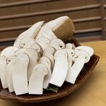 木佐貫 - 今日使う松茸は珠洲産