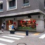 ポンパドウル - 外観