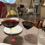 ラ・トリロジー - グラス赤ワイン