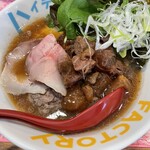 ハイデン.コッコFACTORY ら-めん凛々 - 凛々しい肉の日牛骨白湯牛すじ煮込み中華ソバ　1500円（2025年10月）