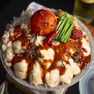 今年痛風鍋進化！「痛風番茄藥膳麻辣湯」