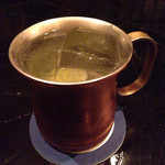 バー ノーブル - モスコミュール(スミノフ生姜漬け)