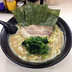 豚骨番長 - 醤油豚骨 ¥680＋大盛¥200