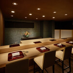 鮨けんすけ - 完全個室カウンター5席（2名様より貸切可）別途、使用料1部屋5000円