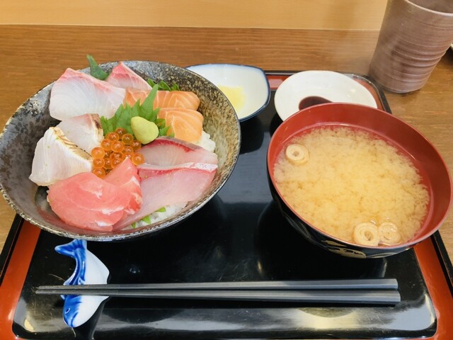 丼！ 魚屋と海鮮丼 熟鮮-Zen- 禅 - 前空/海鮮丼 | 食べログ