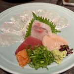 魚菜家 - 平目薄造り、お刺身盛合せ