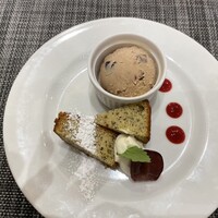 アマルフィイ・モデルナ - 