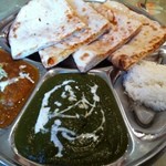 ジェニス - Cランチ\950(税別)スープ・サラダ・ナンメニューから選べるナン・ほうれん草チキンカレー・日替わりカレー・ライス･ソフトドリンク