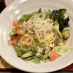 家族亭 - 料理写真:黒酢サラダ（そば）1.120円（税込）