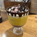 カフェ アクイーユ - ［2025年10月］Trick or Magical フラッペ