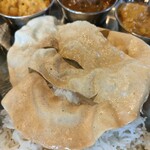 エー・ラージ - 揚げたてのアッパラム