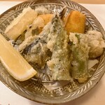 ひろ作 - 秋の天ぷら盛り合わせさんでーす。②