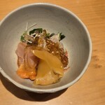 すしやのたい悟 - 赤貝、赤貝紐、青柳、北寄貝のポン酢ジュレ和え