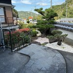 麺処 松もり - 庭