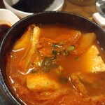 韓美軒 - この日は牛肉が入っているキムチチゲ でした